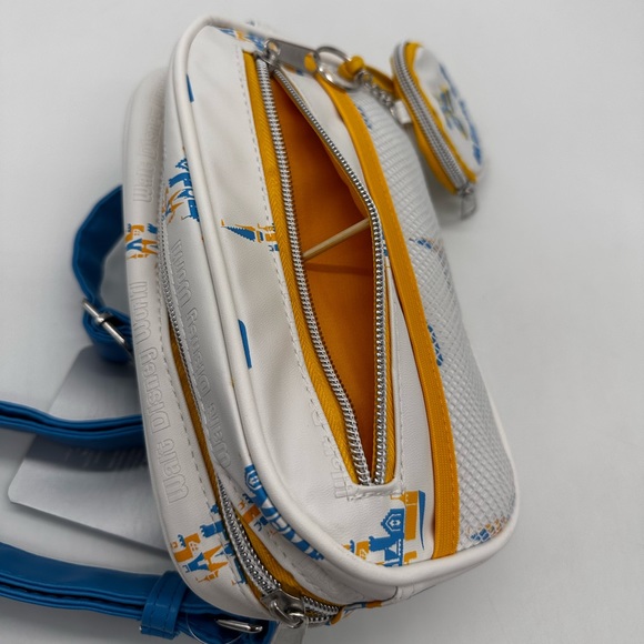 Disney Walt Disney World 50th Anniversary Cinderella Castle Purse/belt Bag - Picture 4 of 10